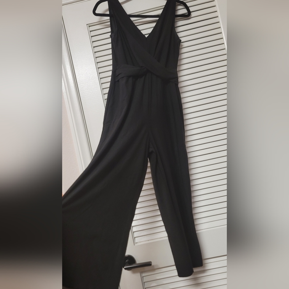 Candies - Black V-Neck Sleeveless Jumpsuit